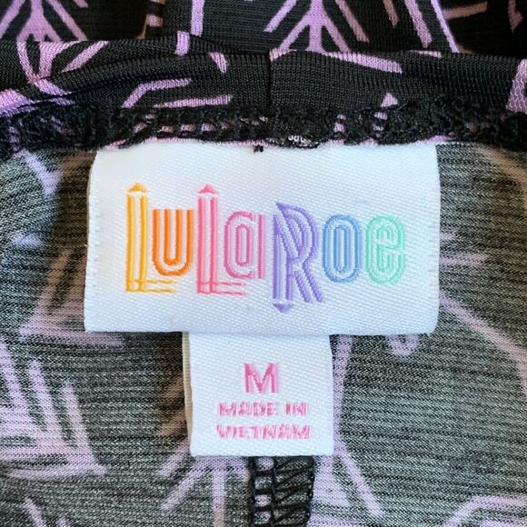 LuLaRoe‎ Open Cardigan Women M Black Purple Arrows Dolman 3/4 Sleeve Stretch D19 - Picture 6 of 9